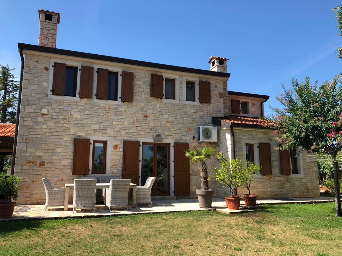 הוילה Kaštelir Casa Stefanie מראה חיצוני תמונה