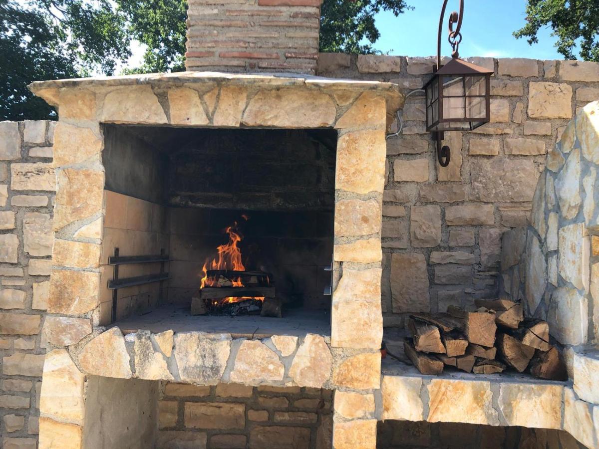 הוילה Kaštelir Casa Stefanie מראה חיצוני תמונה