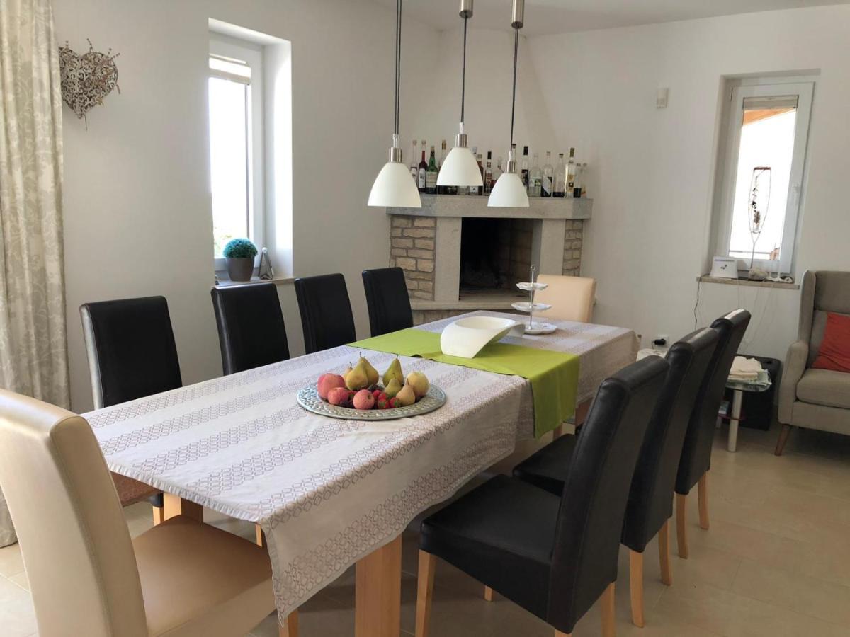 הוילה Kaštelir Casa Stefanie מראה חיצוני תמונה