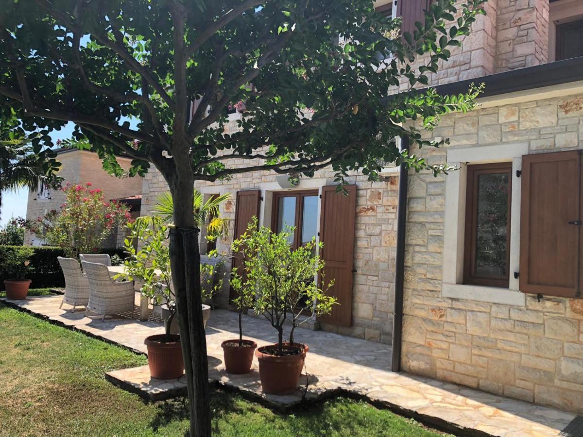 הוילה Kaštelir Casa Stefanie מראה חיצוני תמונה